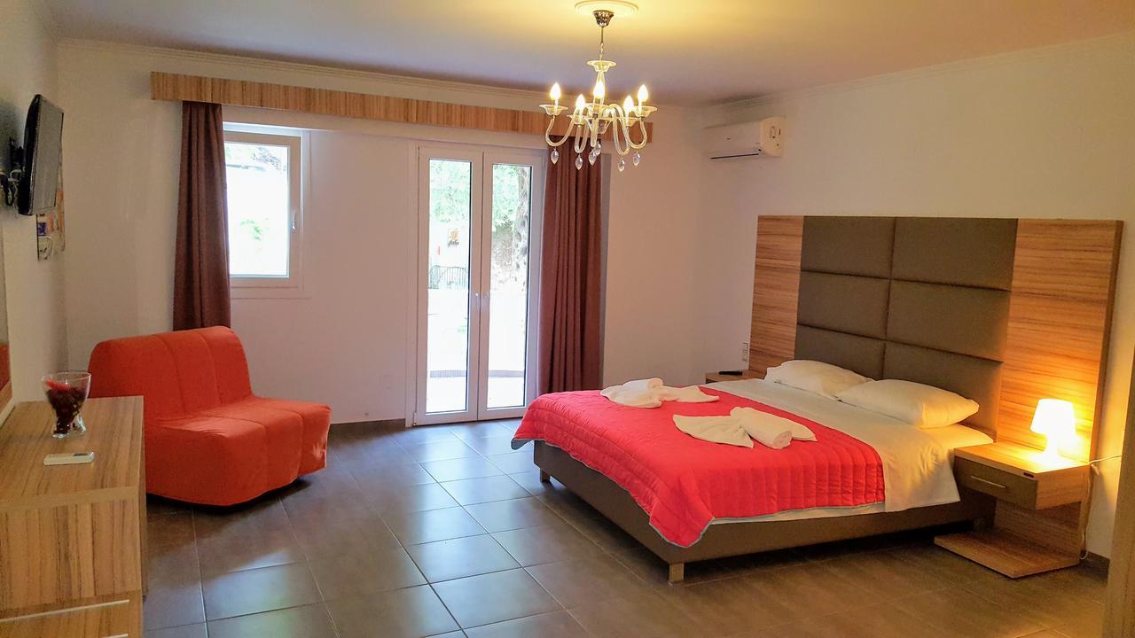 Oasis Exclusive Aparthotel Parga Buitenkant foto