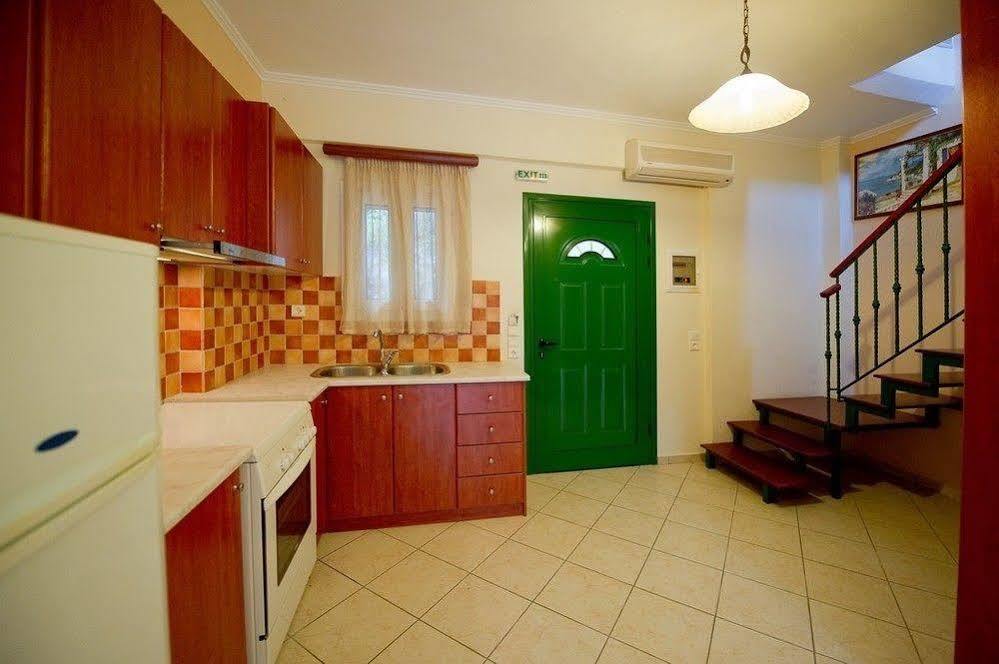 Oasis Exclusive Aparthotel Parga Buitenkant foto